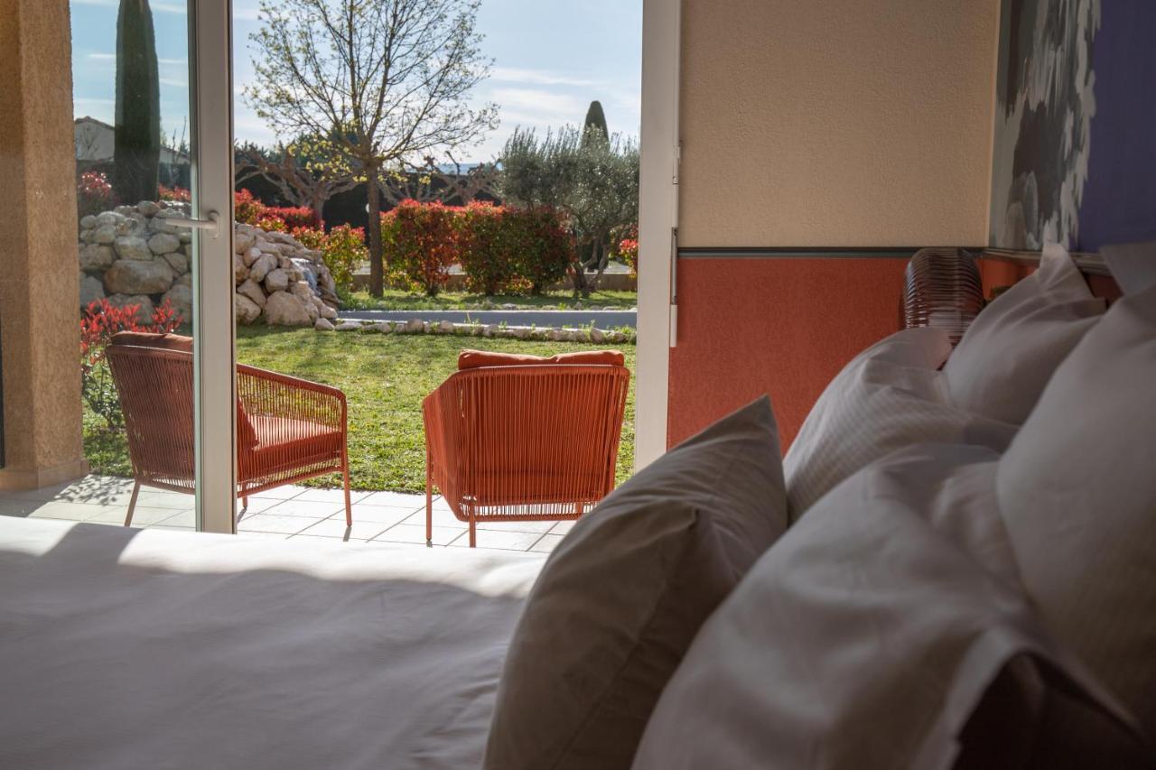 Hotel La Perna Pernes-les-Fontaines Eksteriør billede
