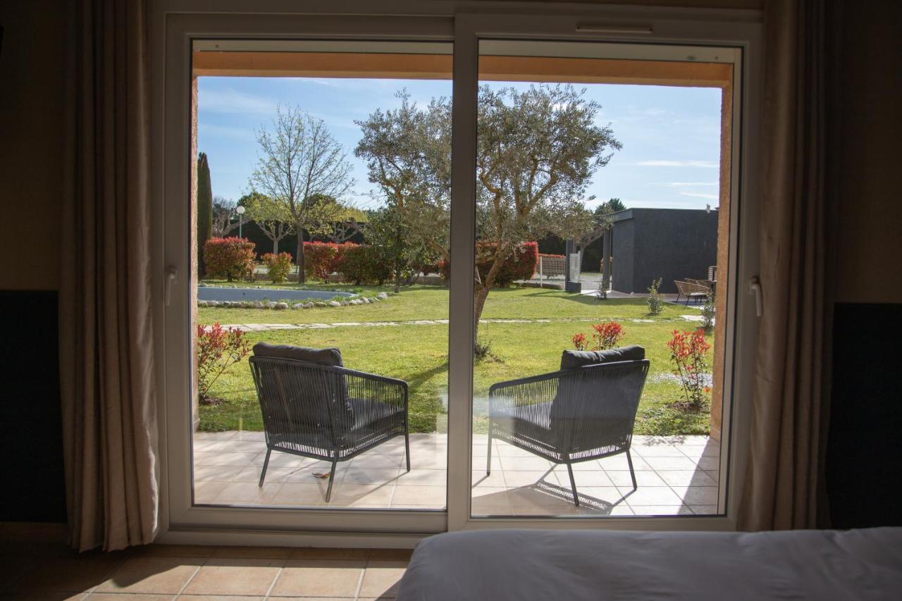 Hotel La Perna Pernes-les-Fontaines Eksteriør billede